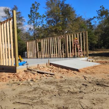 Custom Pole Barn with walls going up, Custom Barndominium Build in Northwest Florida Panhandle 